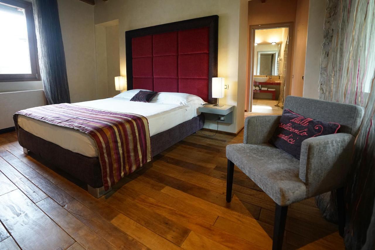 Il Portico - 1711 Luxury Guest House Arlate Dış mekan fotoğraf