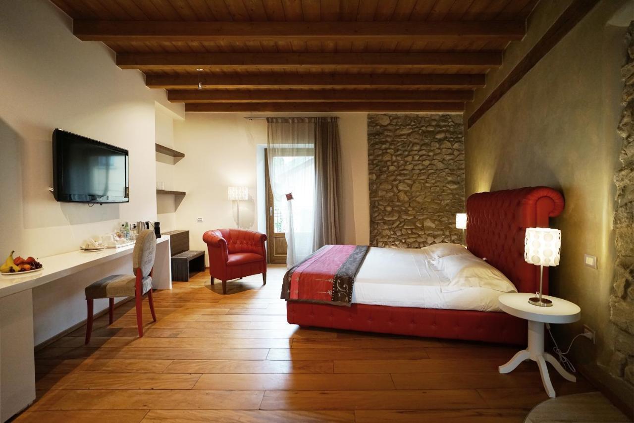 Il Portico - 1711 Luxury Guest House Arlate Dış mekan fotoğraf