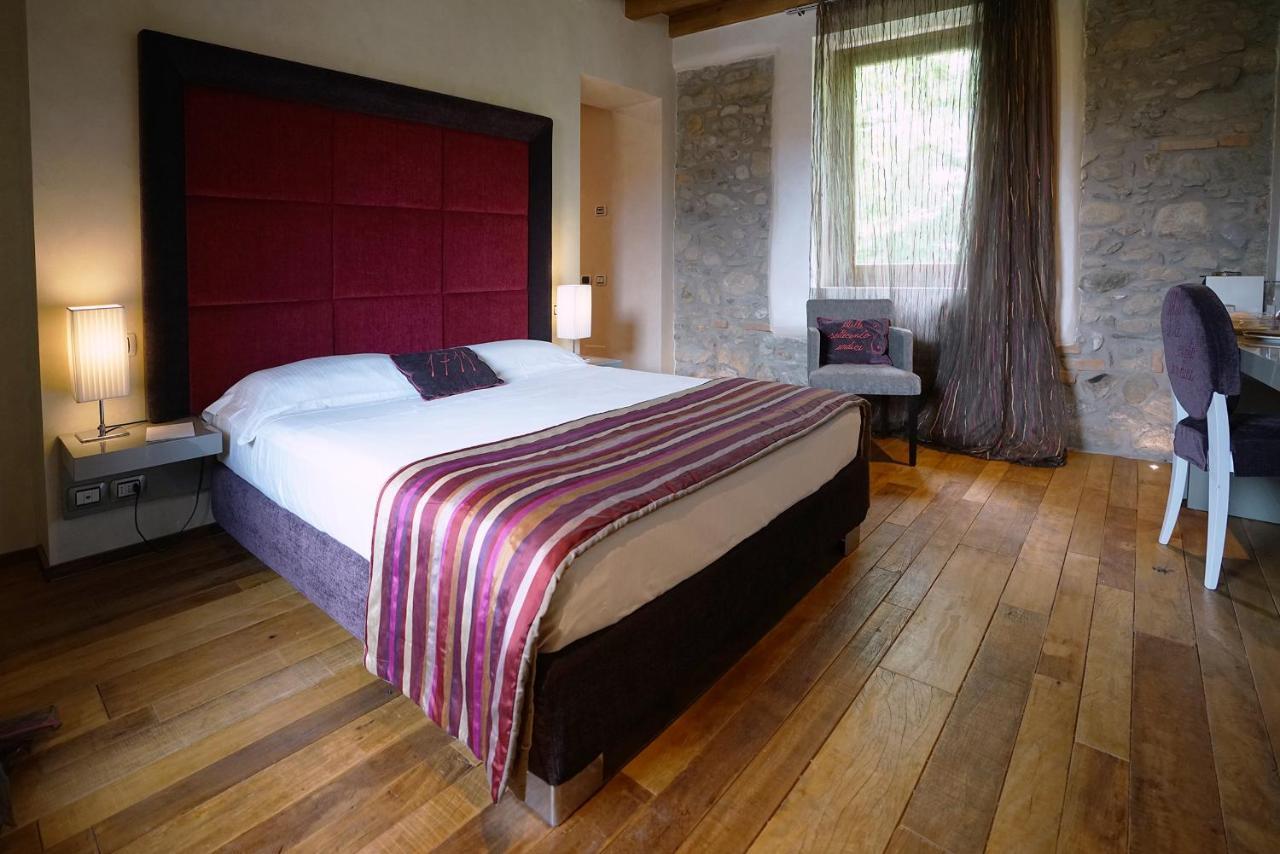 Il Portico - 1711 Luxury Guest House Arlate Dış mekan fotoğraf