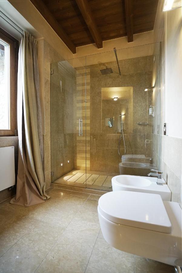 Il Portico - 1711 Luxury Guest House Arlate Dış mekan fotoğraf