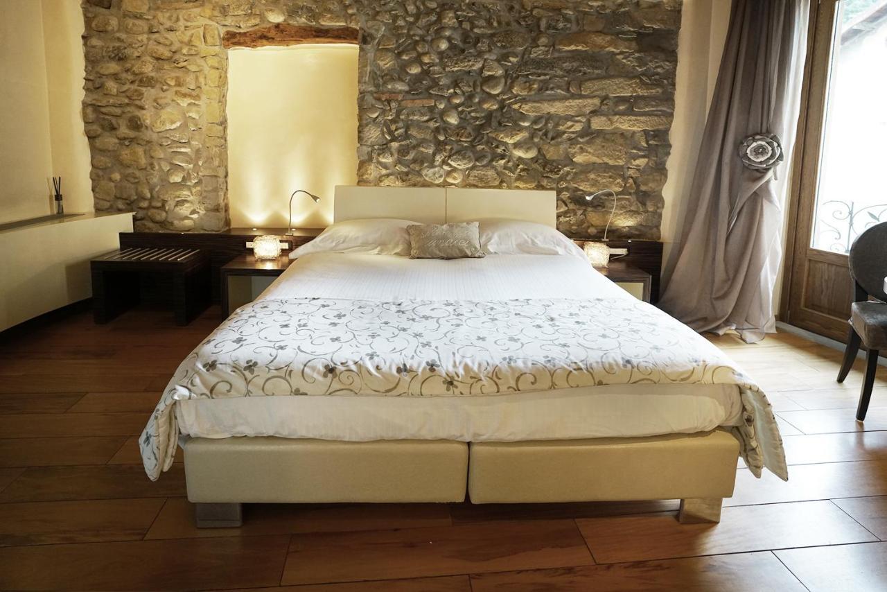 Il Portico - 1711 Luxury Guest House Arlate Dış mekan fotoğraf